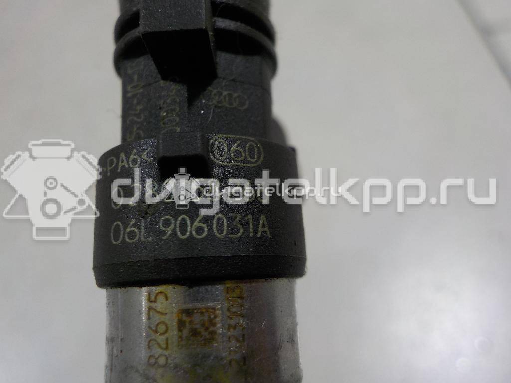 Фото Форсунка инжекторная электрическая  06l906031a для Volkswagen Scirocco / Tiguan / Touran / Sharan / Golf {forloop.counter}}