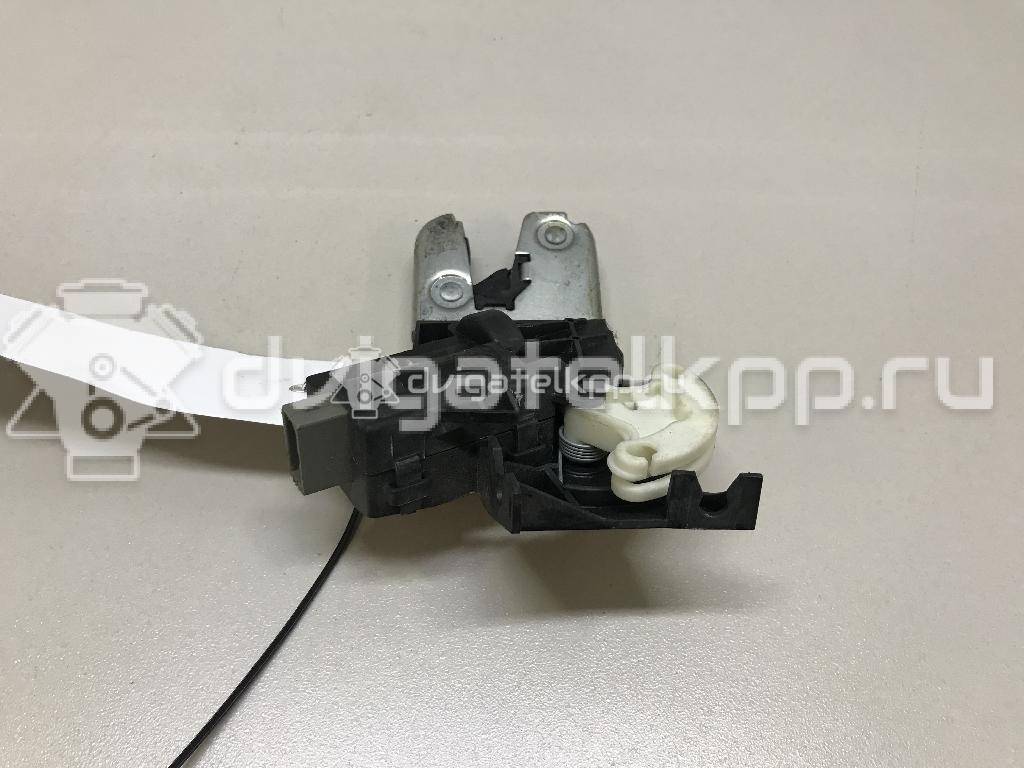 Фото Замок багажника  4F5827505D для Volkswagen Passat / Cc / Eos 1F7, 1F8 / Jetta {forloop.counter}}