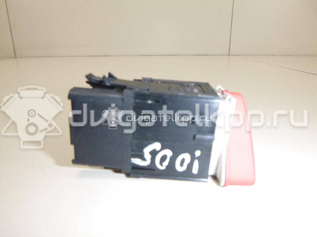 Фото Кнопка аварийной сигнализации  1K0953509A для Volkswagen Jetta / Golf {forloop.counter}}