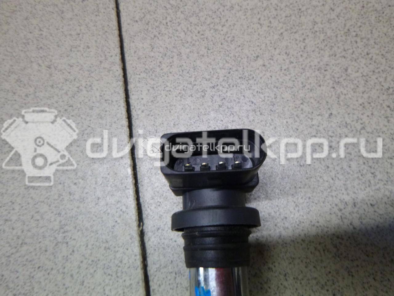 Фото Уплотнитель двери  036905715F для Volkswagen Scirocco / Tiguan / Touran / New Beetle / Bora {forloop.counter}}