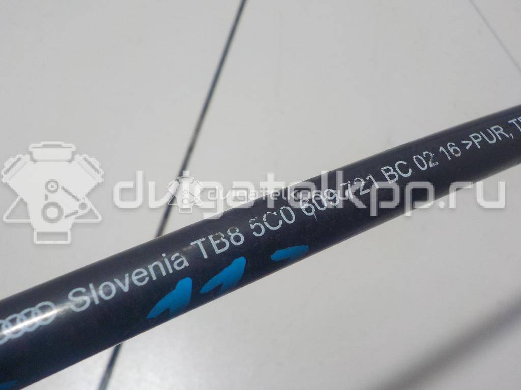 Фото Трос стояночного тормоза  5C0609721E для Volkswagen Jetta {forloop.counter}}