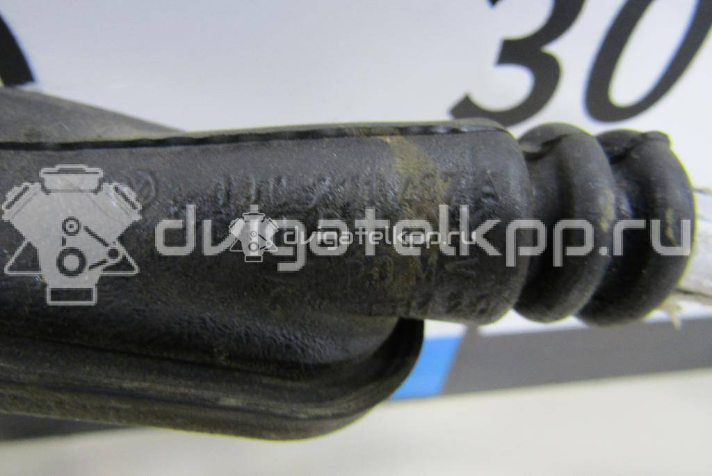 Фото Трос стояночного тормоза  5C0609721E для Volkswagen Jetta {forloop.counter}}