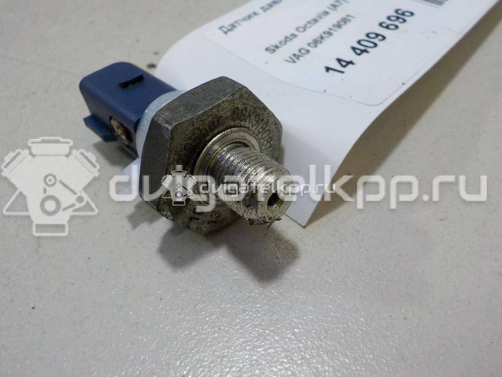 Фото Датчик давления масла  06K919081 для Volkswagen Tiguan / Sharan / Eos 1F7, 1F8 / Golf / Passat {forloop.counter}}