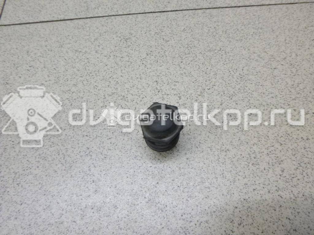 Фото Отбойник капота  1H0823500B для Volkswagen Sharan / Golf / Passat / Polo / Vento 1H2 {forloop.counter}}