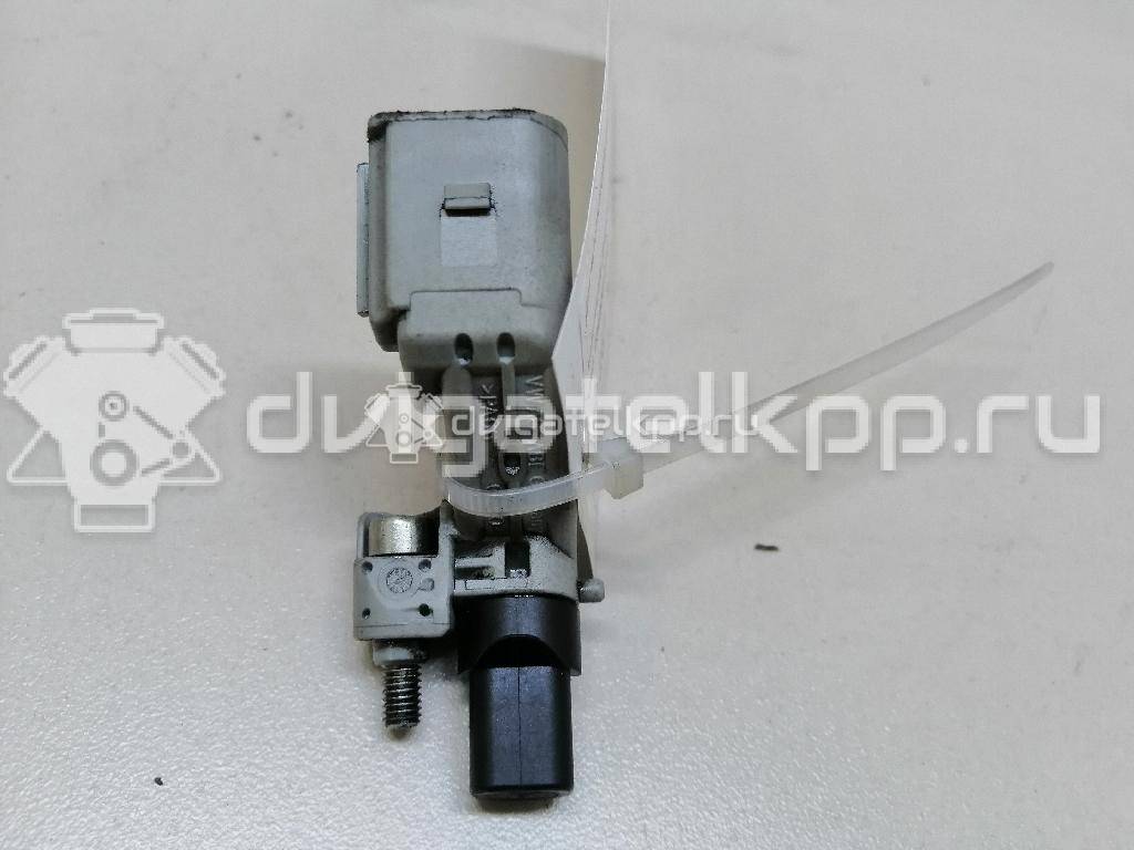 Фото Датчик положения коленвала  036906433D для Volkswagen Scirocco / Tiguan / Touran / Amarok S1B / Cc {forloop.counter}}