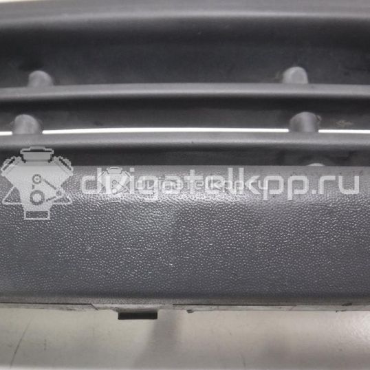 Фото Решетка в бампер центральная  7H0807719 для Volkswagen Transporter