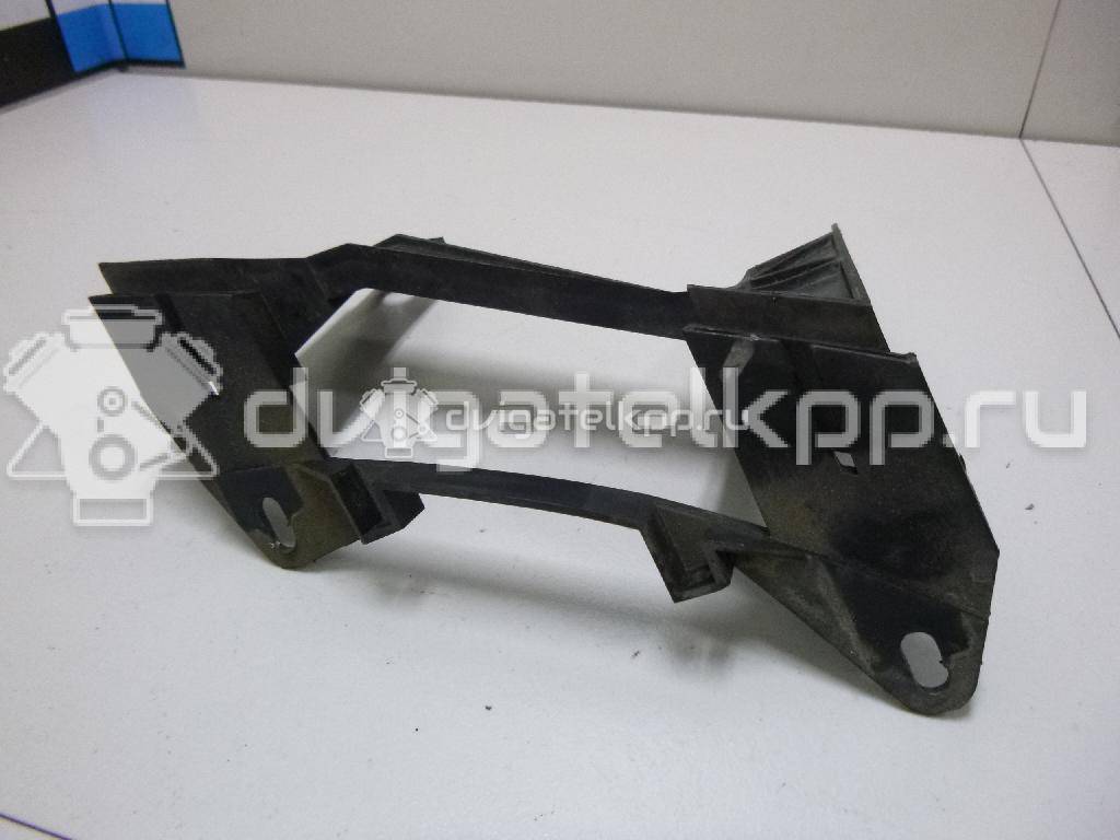 Фото Кронштейн фар правый  7H0941406A для Volkswagen Transporter / Multivan {forloop.counter}}