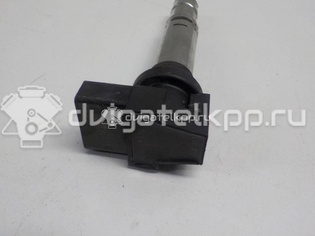 Фото Уплотнитель двери  036905715F для Volkswagen Scirocco / Tiguan / Touran / New Beetle / Bora {forloop.counter}}