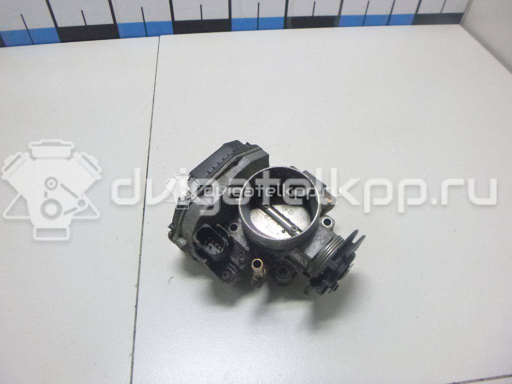 Фото Заслонка дроссельная электрическая  037133064D для Volkswagen Passat / Polo / Vento 1H2 / Golf {forloop.counter}}