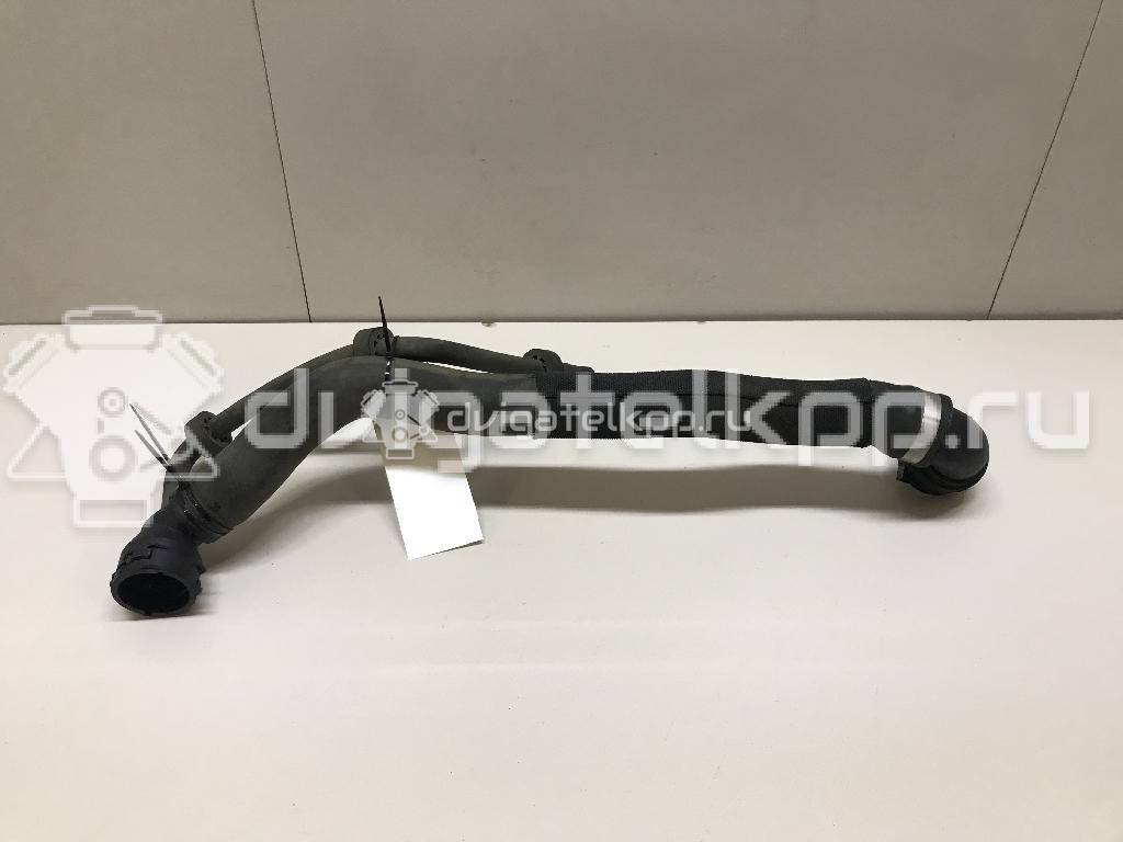 Фото Патрубок радиатора  3C0122101GF для vw Passat [B7] {forloop.counter}}