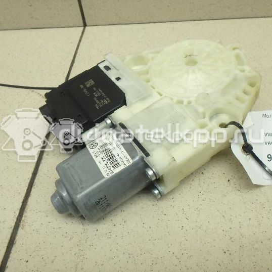 Фото Моторчик стеклоподъемника  3AA959704BVW4 для vw Passat [B7]