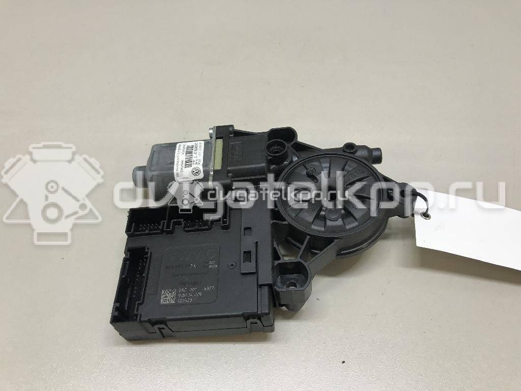 Фото Моторчик стеклоподъемника  3AA959702AZ05 для vw Passat [B7] {forloop.counter}}