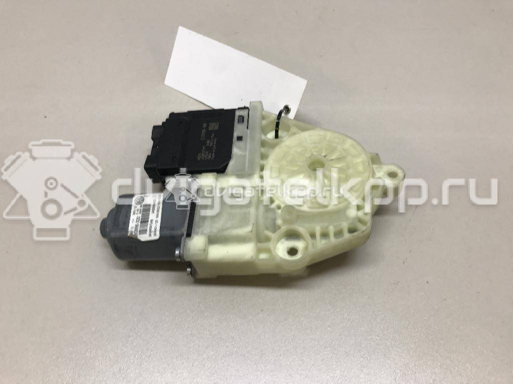 Фото Моторчик стеклоподъемника  3AA959704BVW3 для vw Passat [B7] {forloop.counter}}