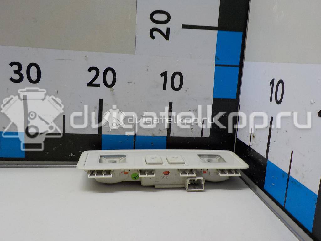 Фото Плафон салонный  5G0947291KNX1 для vw Passat [B8] {forloop.counter}}