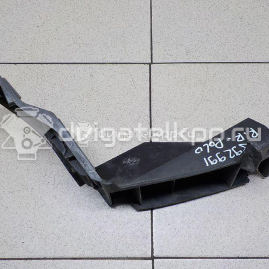 Фото Направляющая заднего бампера правая  6Q6807376 для Volkswagen Polo / Golf