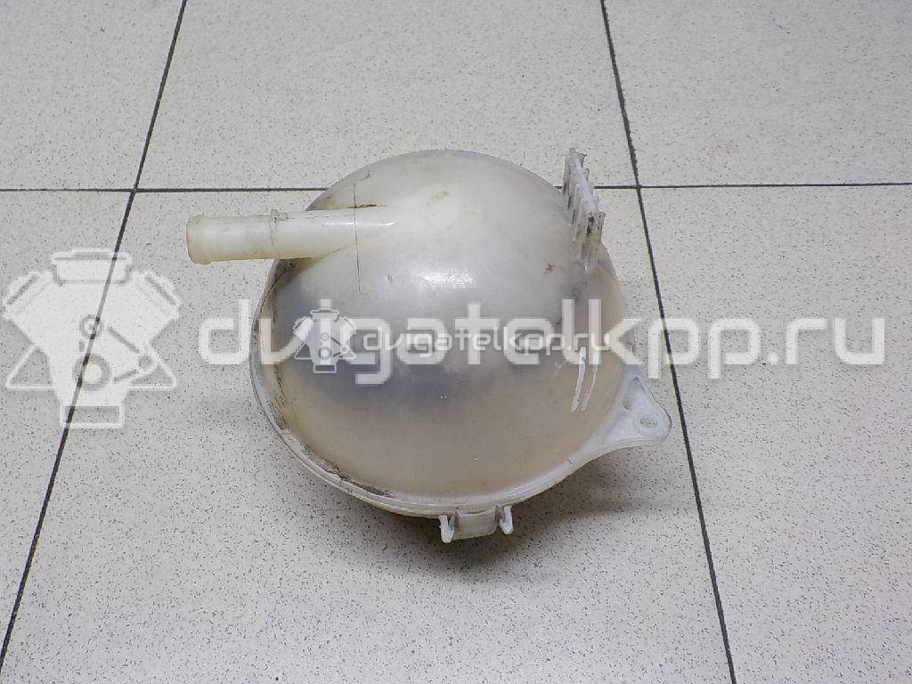 Фото Бачок расширительный  6Q0121407B для Volkswagen Gol / Fox 5Z1, 5Z3 / Quantum / Passat / Transporter {forloop.counter}}