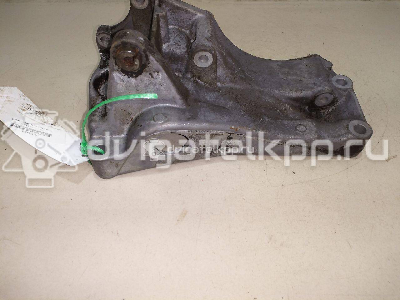 Фото Кронштейн генератора  030145167D для vw Polo {forloop.counter}}