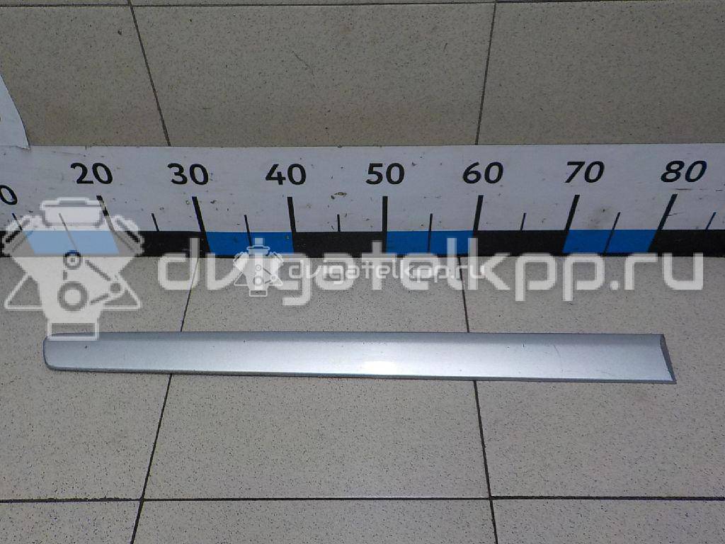 Фото Молдинг задней правой двери  6Q4853754AGRU для Volkswagen Polo {forloop.counter}}