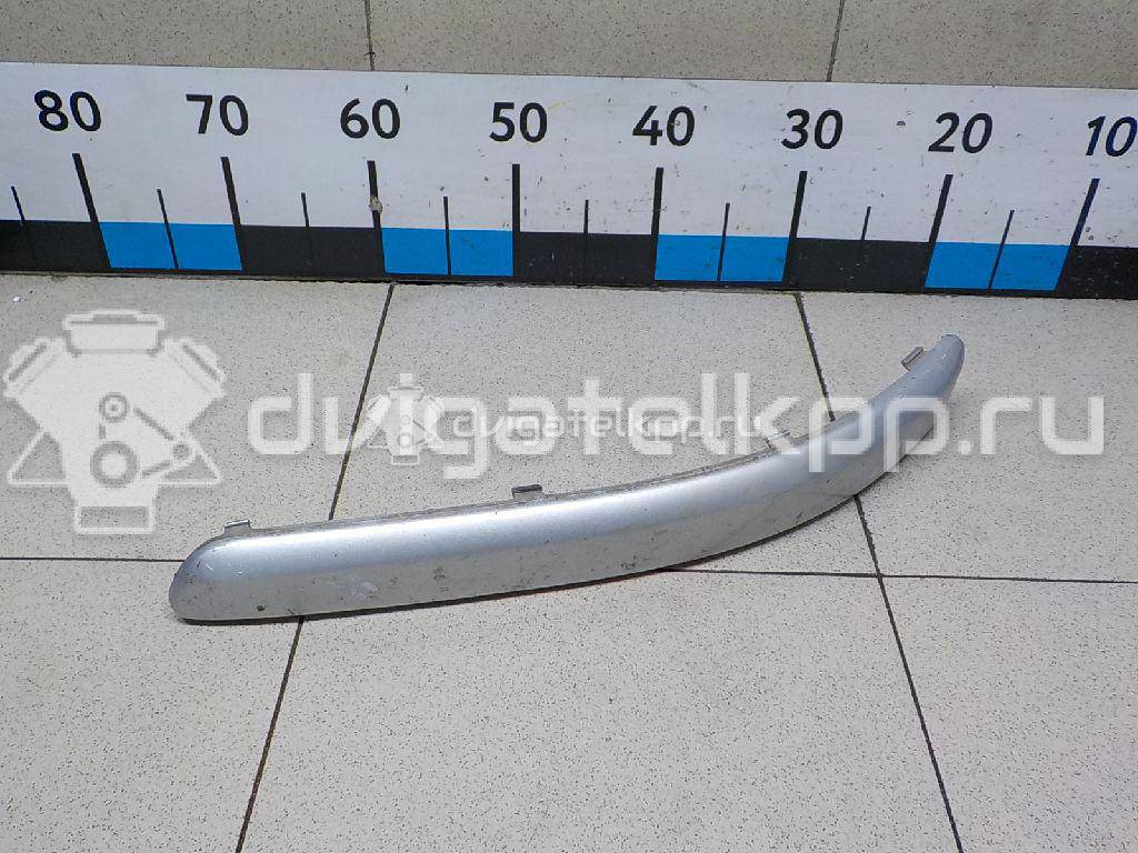 Фото Молдинг переднего бампера левый  6Q0807717AGRU для Volkswagen Polo {forloop.counter}}