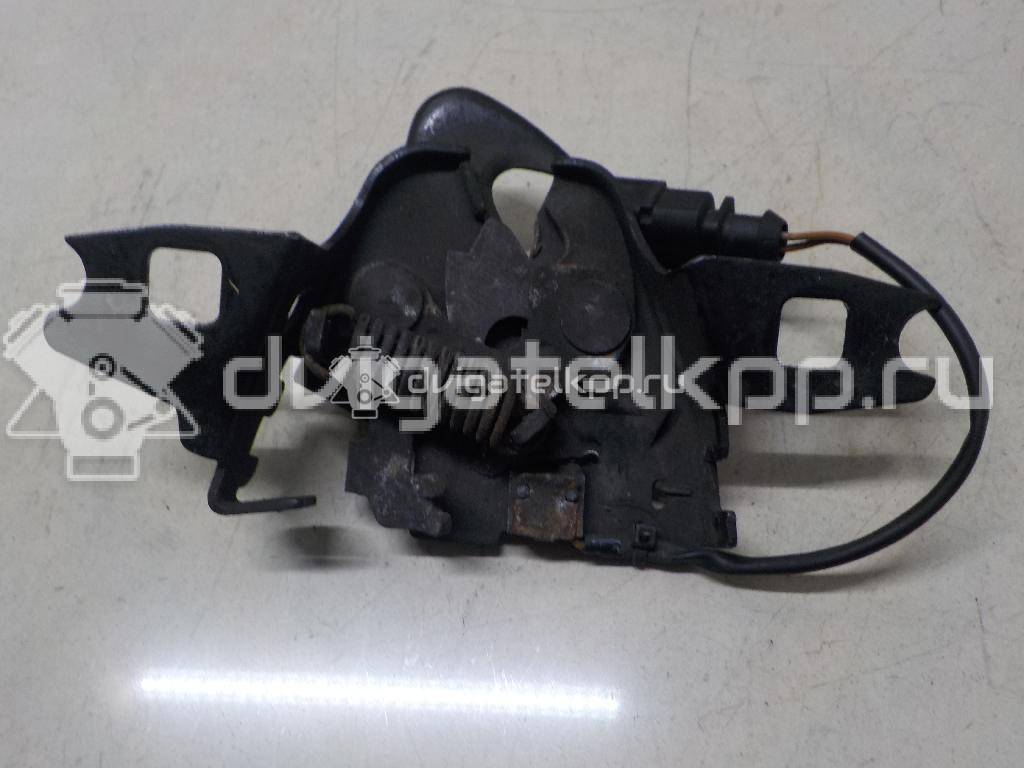 Фото Замок капота  1U0823509G для Volkswagen Polo / Caddy / Golf {forloop.counter}}