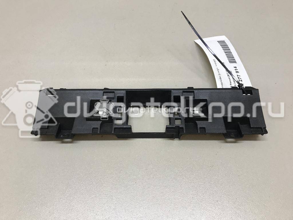 Фото Кронштейн (сопут. товар)  3AA857318C для vw Passat CC {forloop.counter}}