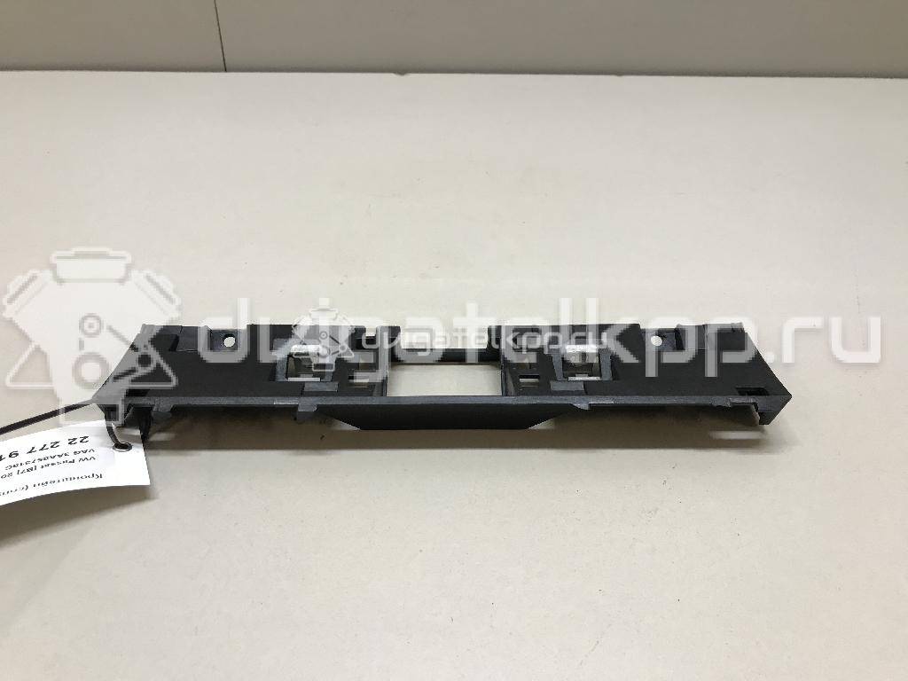 Фото Кронштейн (сопут. товар)  3AA857318C для vw Passat CC {forloop.counter}}