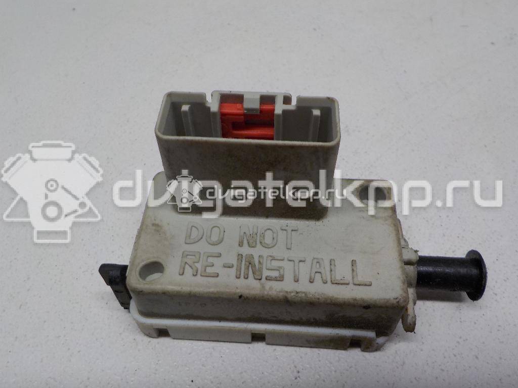 Фото Датчик включения стопсигнала  56045043ag для chrysler Grand Voyager/Grand Caravan (RT) {forloop.counter}}