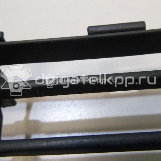 Фото Решетка в бампер центральная  5311202080 для Toyota Auris