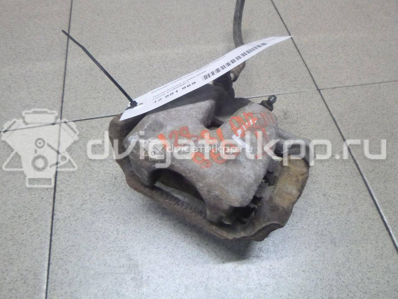 Фото Суппорт тормозной задний левый  4775005071 для Toyota Corolla / Avensis {forloop.counter}}