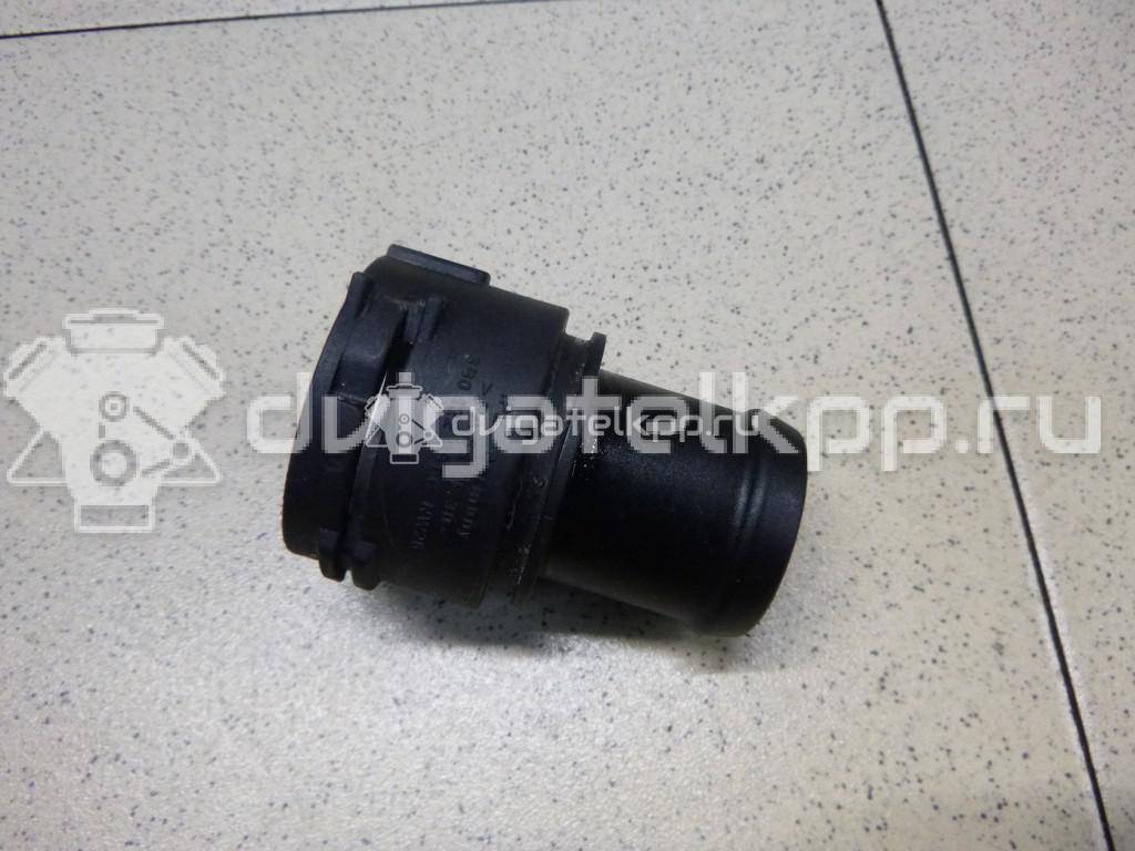 Фото Фланец двигателя системы охлаждения  3b0122291c для Audi A3 / A5 / Tt / A4 {forloop.counter}}