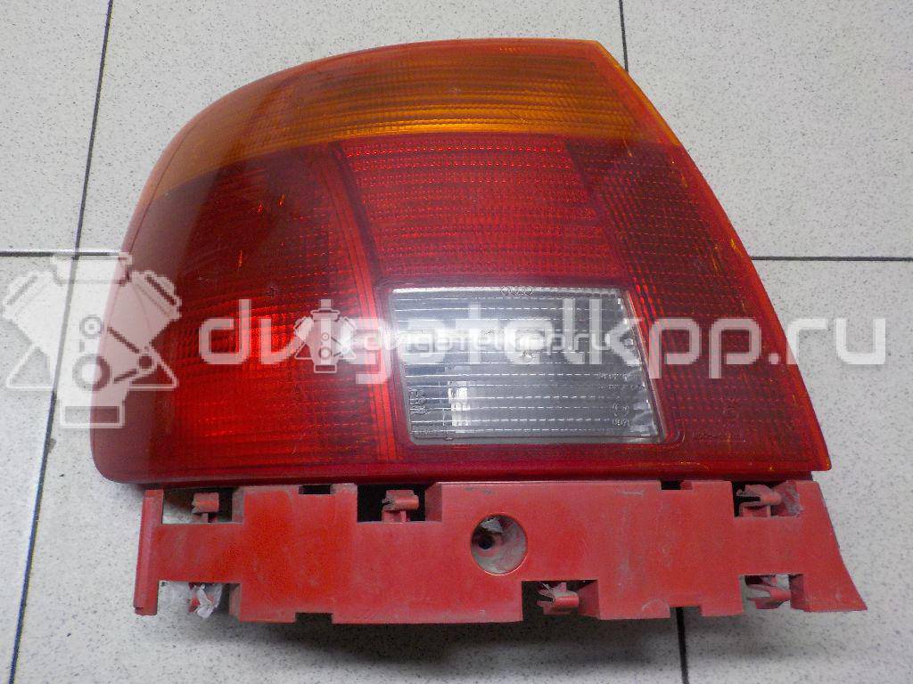 Фото Фонарь задний левый  8D0945111A для Audi A4 {forloop.counter}}