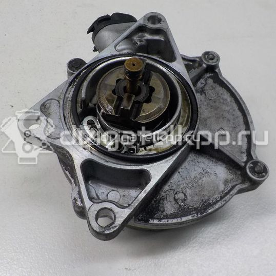 Фото Насос вакуумный  057145100C для Audi A8 / Allroad / A4 / A6