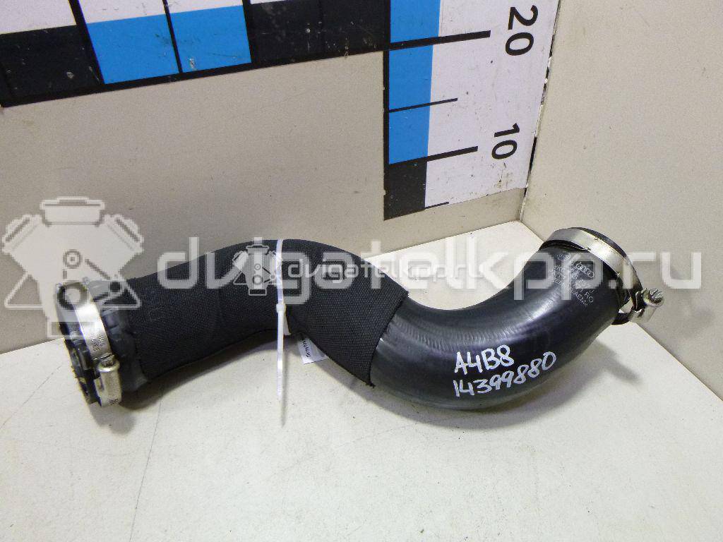Фото Патрубок интеркулера  8k0145737j для Audi A5 / A4 {forloop.counter}}