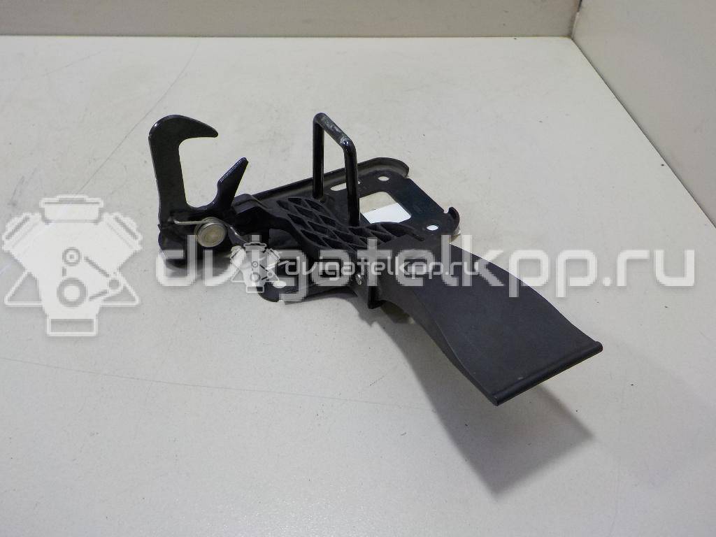 Фото Крючок капота  8T0823480 для audi A4 [B8] {forloop.counter}}