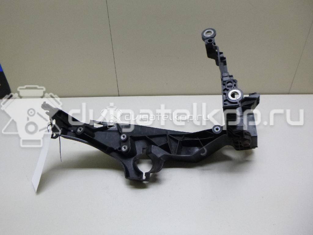 Фото Кронштейн фар левый  8K0805607B для Audi A4 {forloop.counter}}