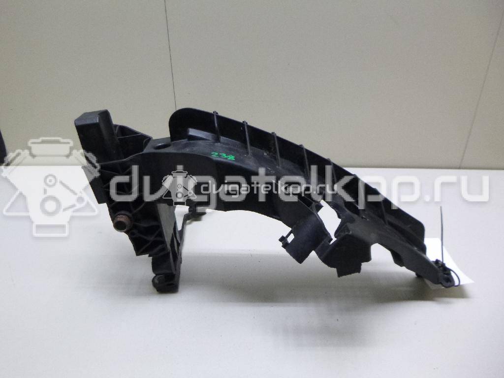 Фото Кронштейн фар левый  8K0805607B для Audi A4 {forloop.counter}}