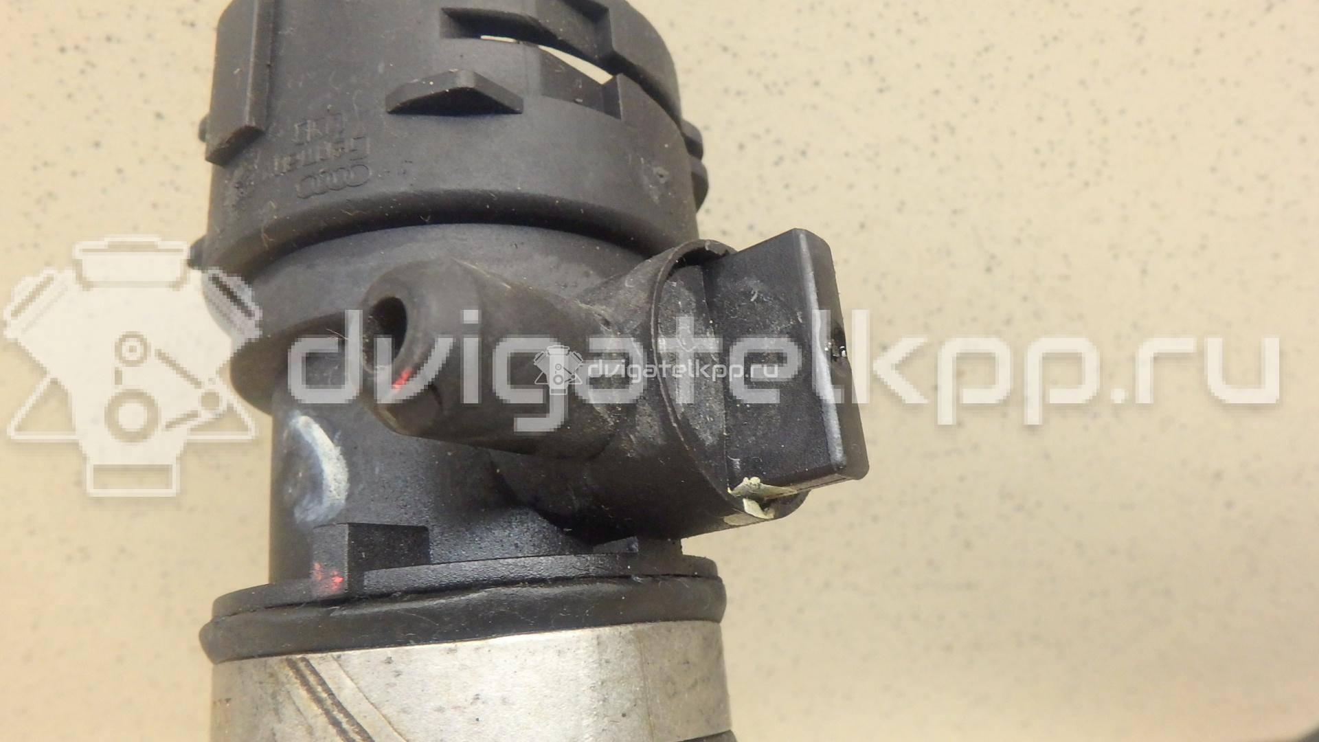 Фото Патрубок радиатора  4F0121055F для Audi A6 {forloop.counter}}