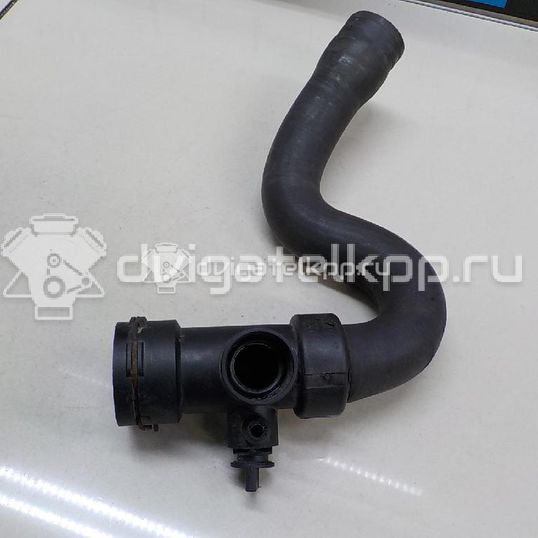 Фото Патрубок радиатора  4B0121055D для Audi A6