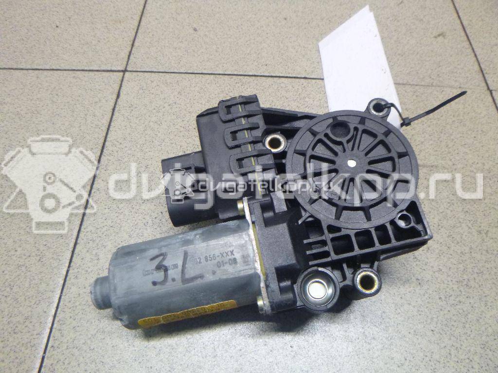 Фото Моторчик стеклоподъемника  4B0959801B для Audi A6 {forloop.counter}}