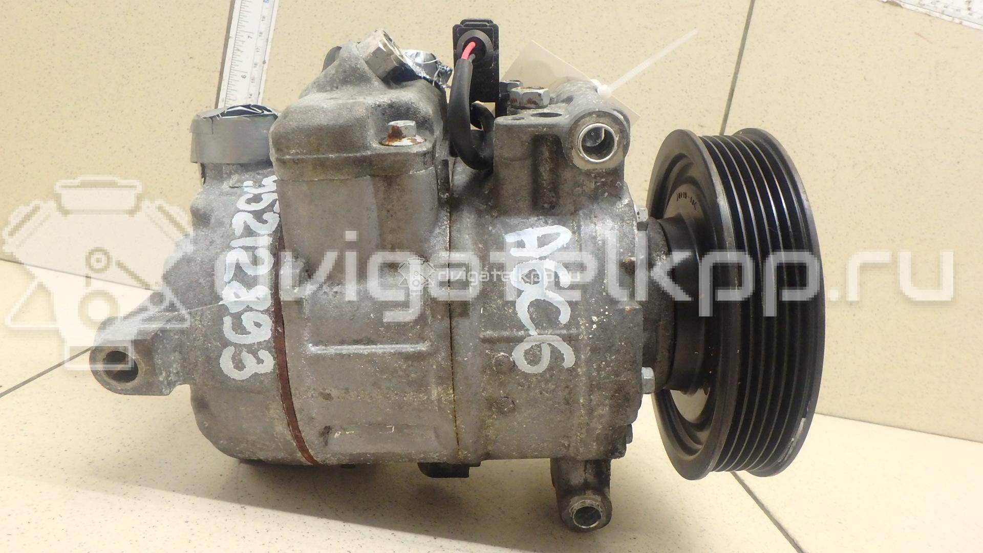 Фото Компрессор системы кондиционирования  4F0260805AF для Audi A4 / A6 / A5 / Allroad / A8 {forloop.counter}}