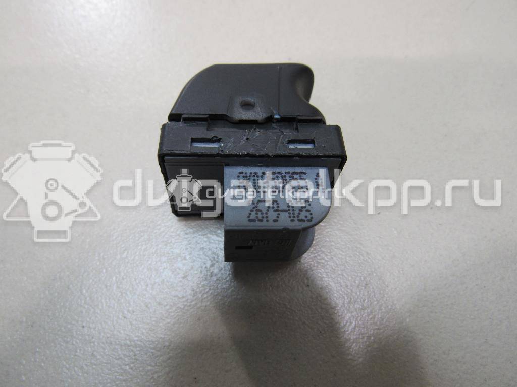 Фото Кнопка стеклоподъемника  8K0959855A для Audi A5 / A4 / Q5 {forloop.counter}}