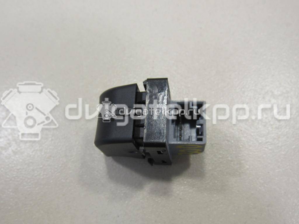 Фото Кнопка стеклоподъемника  8k0959855a для Audi A5 / A4 / Q5 {forloop.counter}}