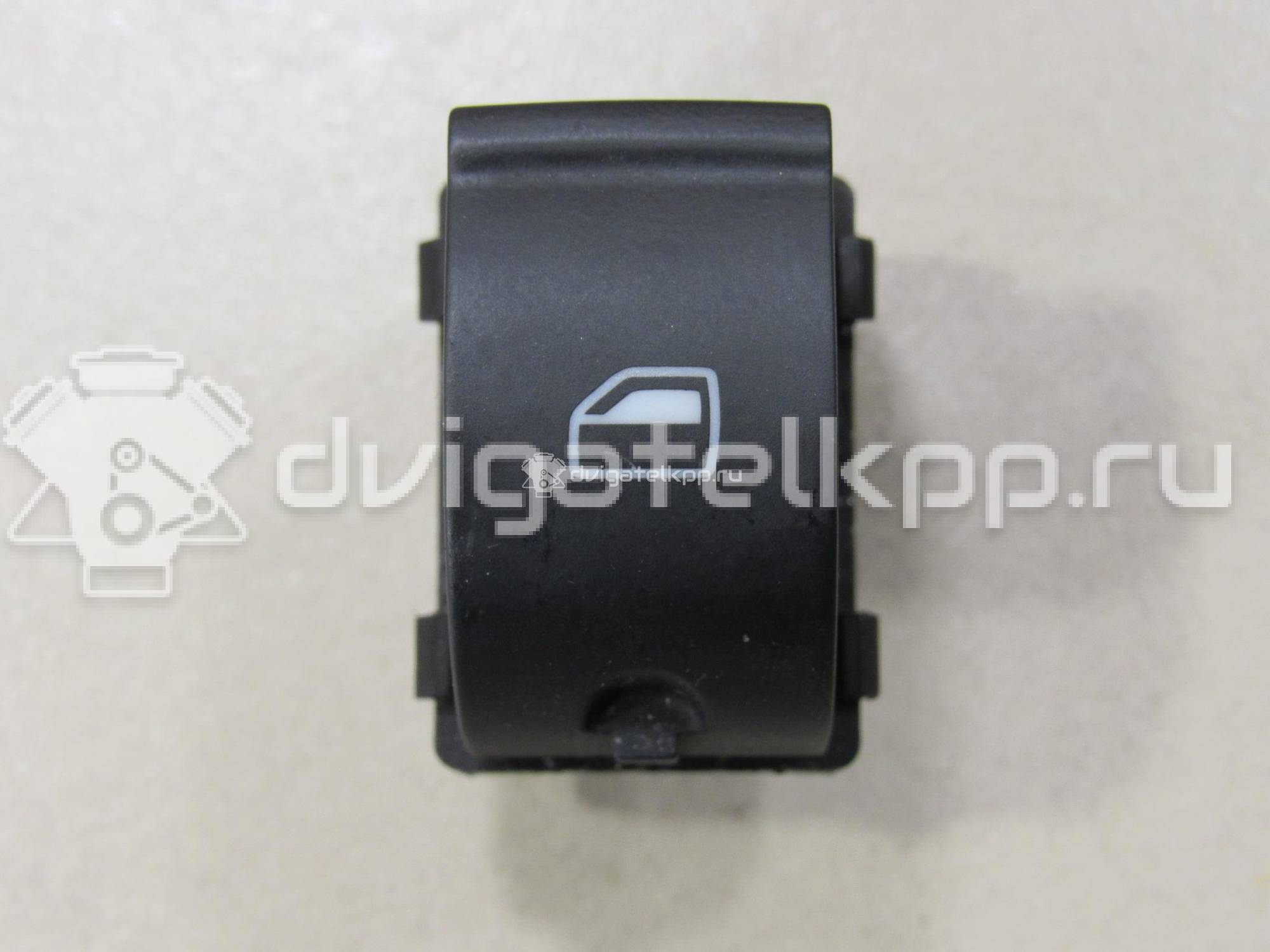 Фото Кнопка стеклоподъемника  8E0959855 для Audi A4 {forloop.counter}}