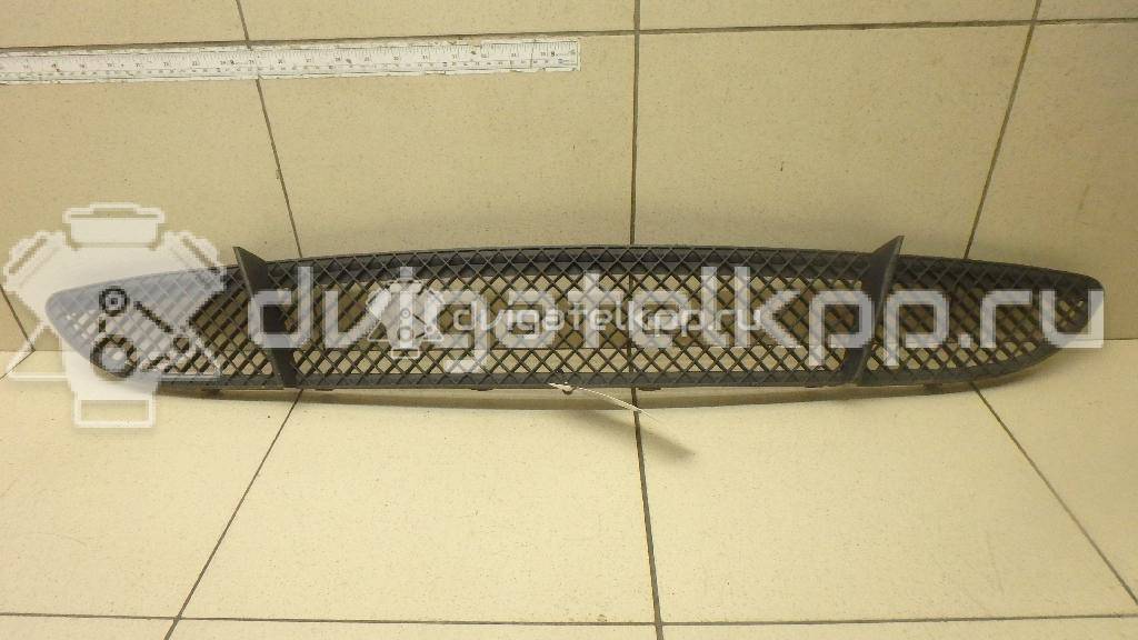 Фото Решетка в бампер центральная  51117118161 для Bmw 1 {forloop.counter}}