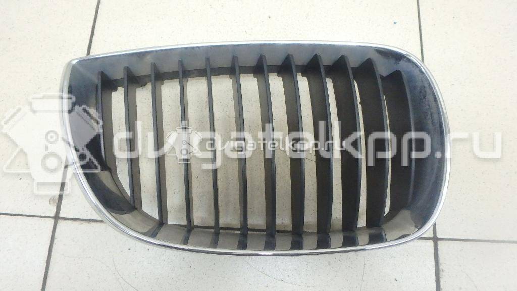 Фото Решетка радиатора правая  51137077130 для Bmw 1 {forloop.counter}}