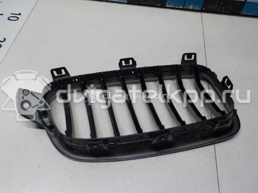 Фото Решетка радиатора левая  51137260497 для Bmw 3 {forloop.counter}}