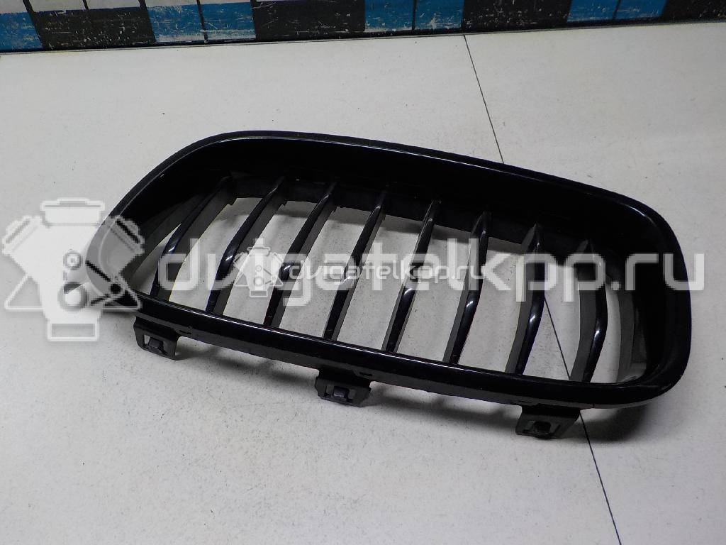 Фото Решетка радиатора левая  51137260497 для Bmw 3 {forloop.counter}}
