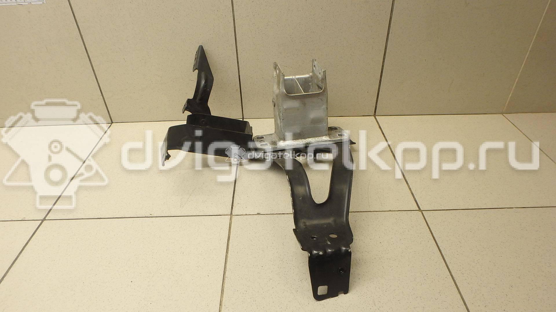 Фото Кронштейн крепления фары  51647163484 для Bmw 5 {forloop.counter}}