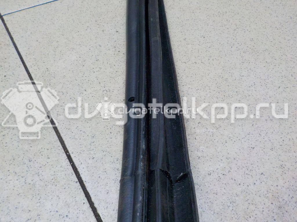 Фото Уплотнитель двери  51767333814 для bmw X5 E70 {forloop.counter}}