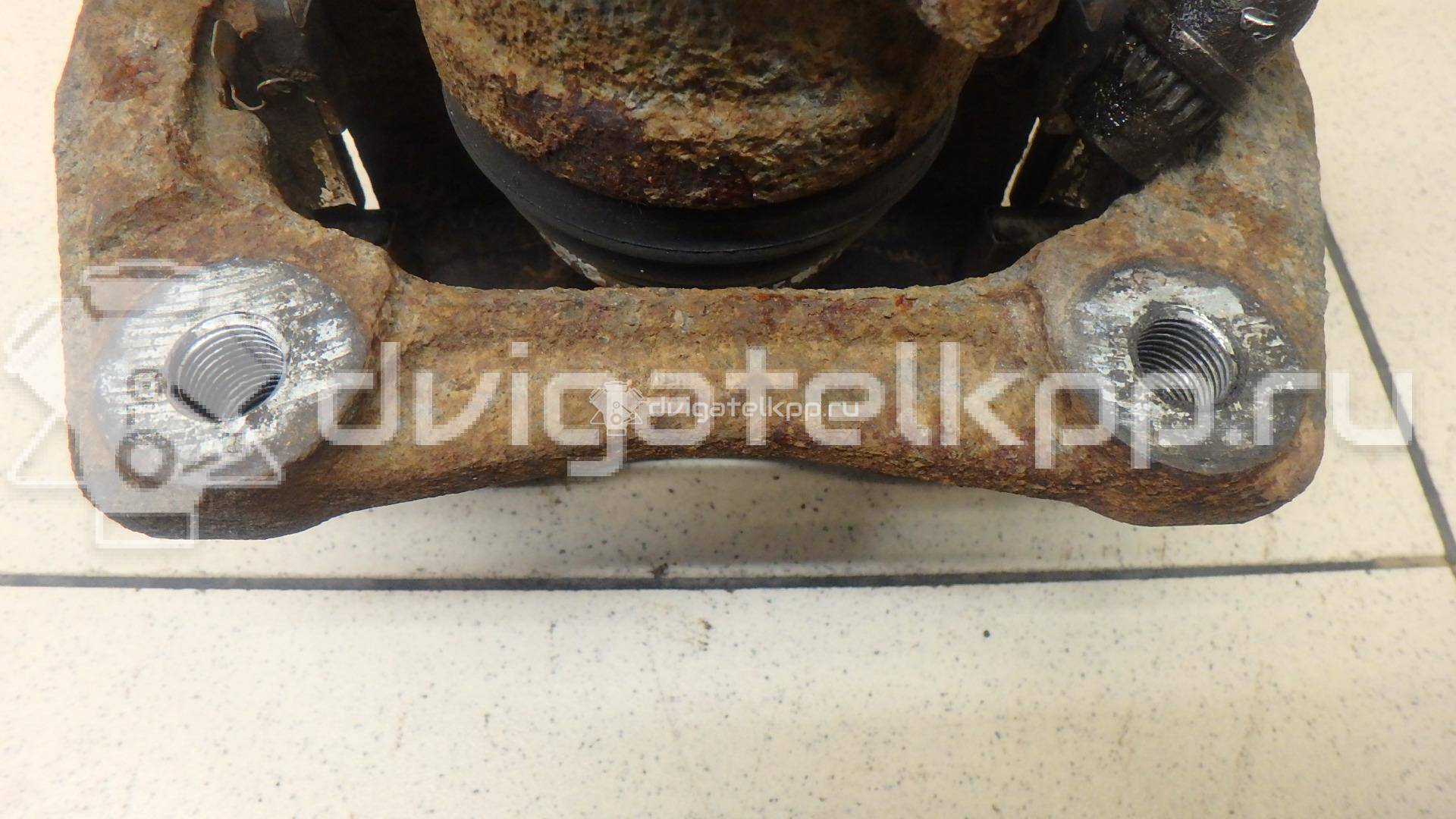 Фото Суппорт тормозной передний правый  7701208333 для vaz Lada Largus {forloop.counter}}